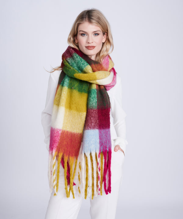 Multicoloured Block Pattern Blanket Scarf for a Cosy and Bright Look