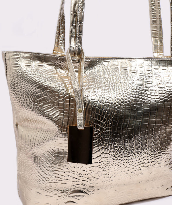 Close Up View: Gold Metallic Tote Bag with Zipped Closure